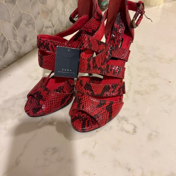 Zara shoes - Picture 2 of 3